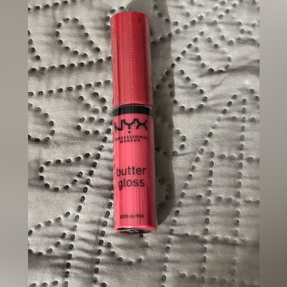 NYX Butter Gloss in Sorbet - Picture 1 of 6